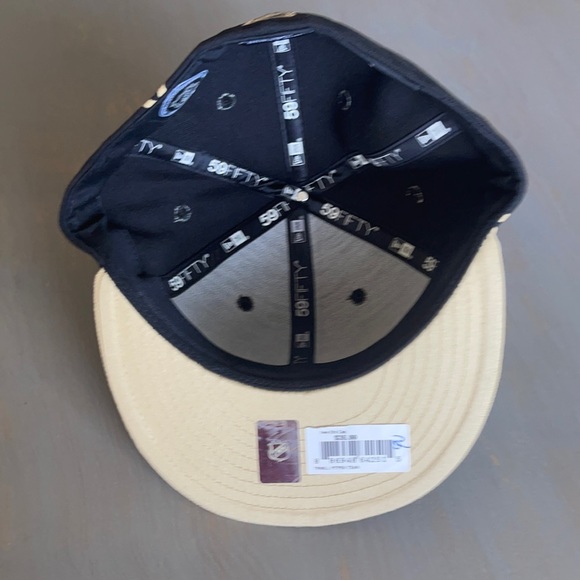 New Era 59Fifty Pittsburgh Penguins Fitted Hat - Picture 5 of 6